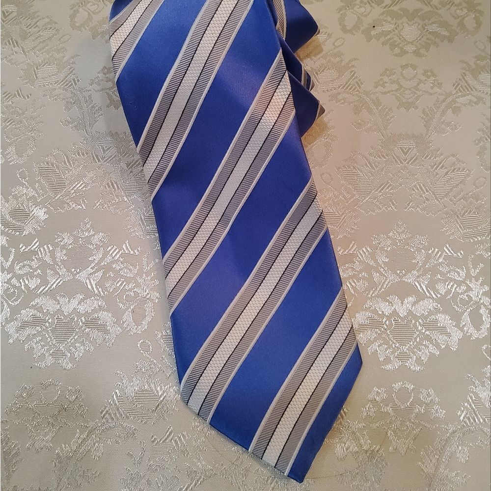 Donald J Trump Signature Collection Silk Dress Tie
